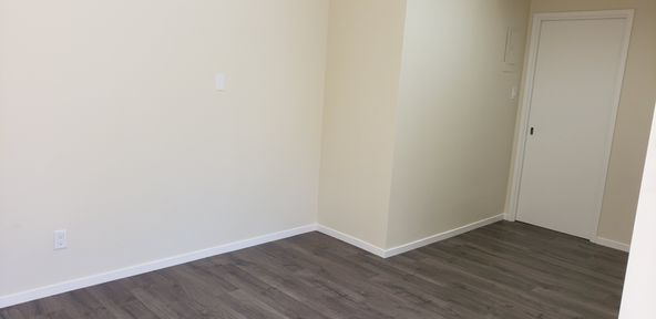 Mosswood Building: 160 Keller St, Petaluma, CA 94952